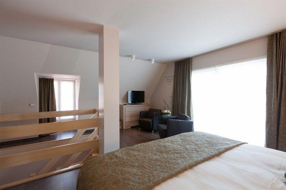 B&B Riche terre Damme Esterno foto